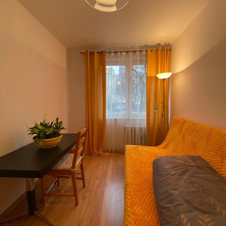 2-pokojowe Mieszkanie Ul. Zlota Apartment