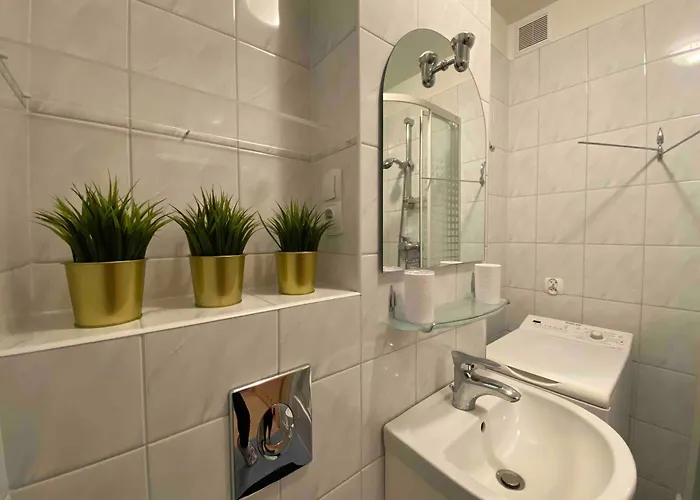 Apartment 2-pokojowe Mieszkanie Ul. Zlota *